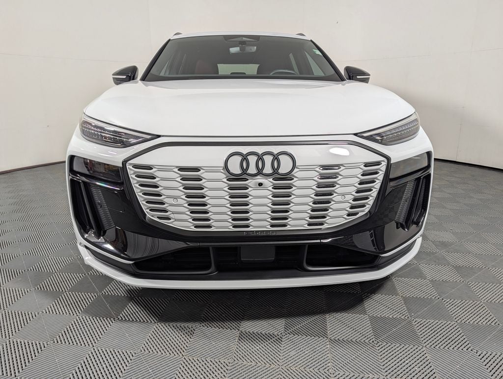 2025 Audi SQ6 e-tron Prestige quattro