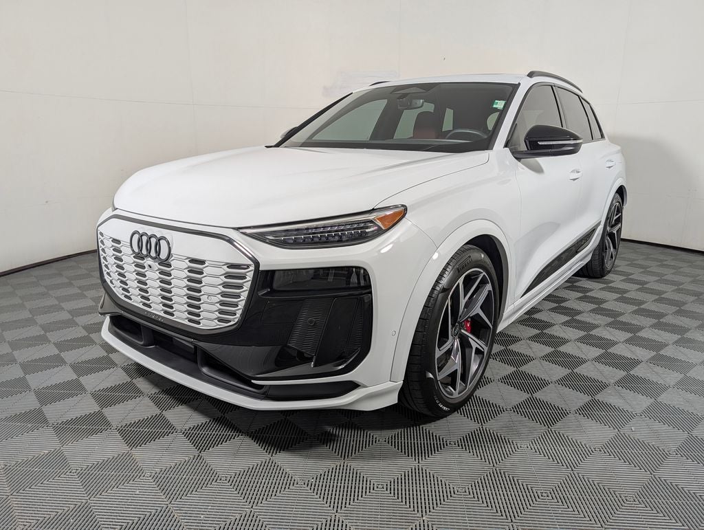 2025 Audi SQ6 e-tron Prestige quattro