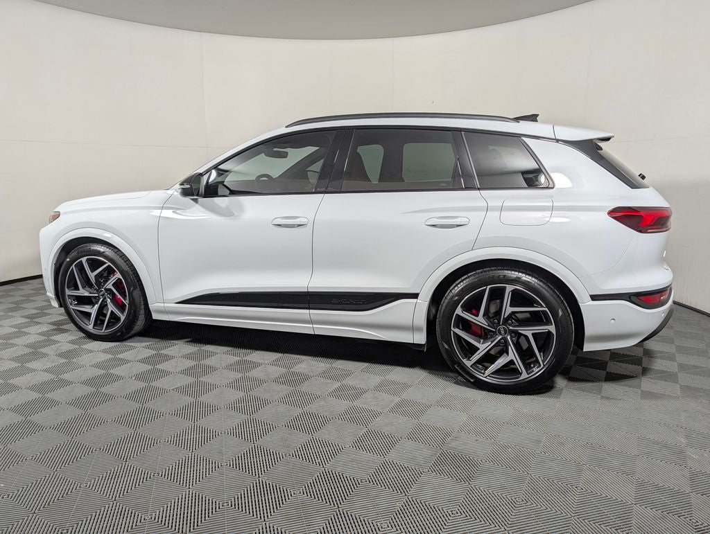 2025 Audi SQ6 e-tron Prestige quattro