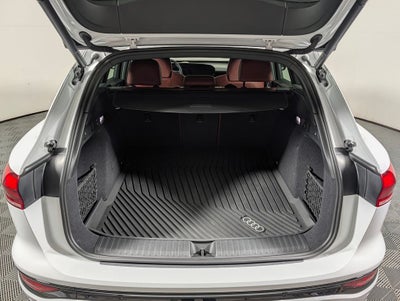 2025 Audi SQ6 e-tron Prestige quattro