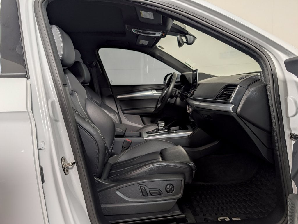 2024 Audi Q5 45 S line Premium quattro