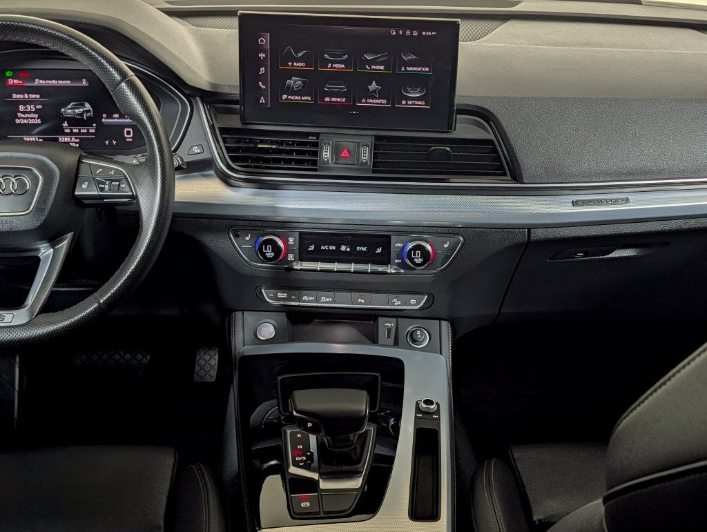 2024 Audi Q5 45 S line Premium quattro