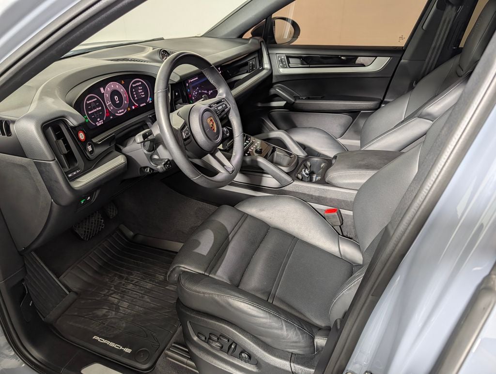 2024 Porsche Cayenne Coupe Base