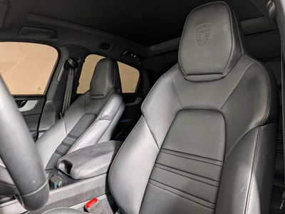 2024 Porsche Cayenne Coupe Base